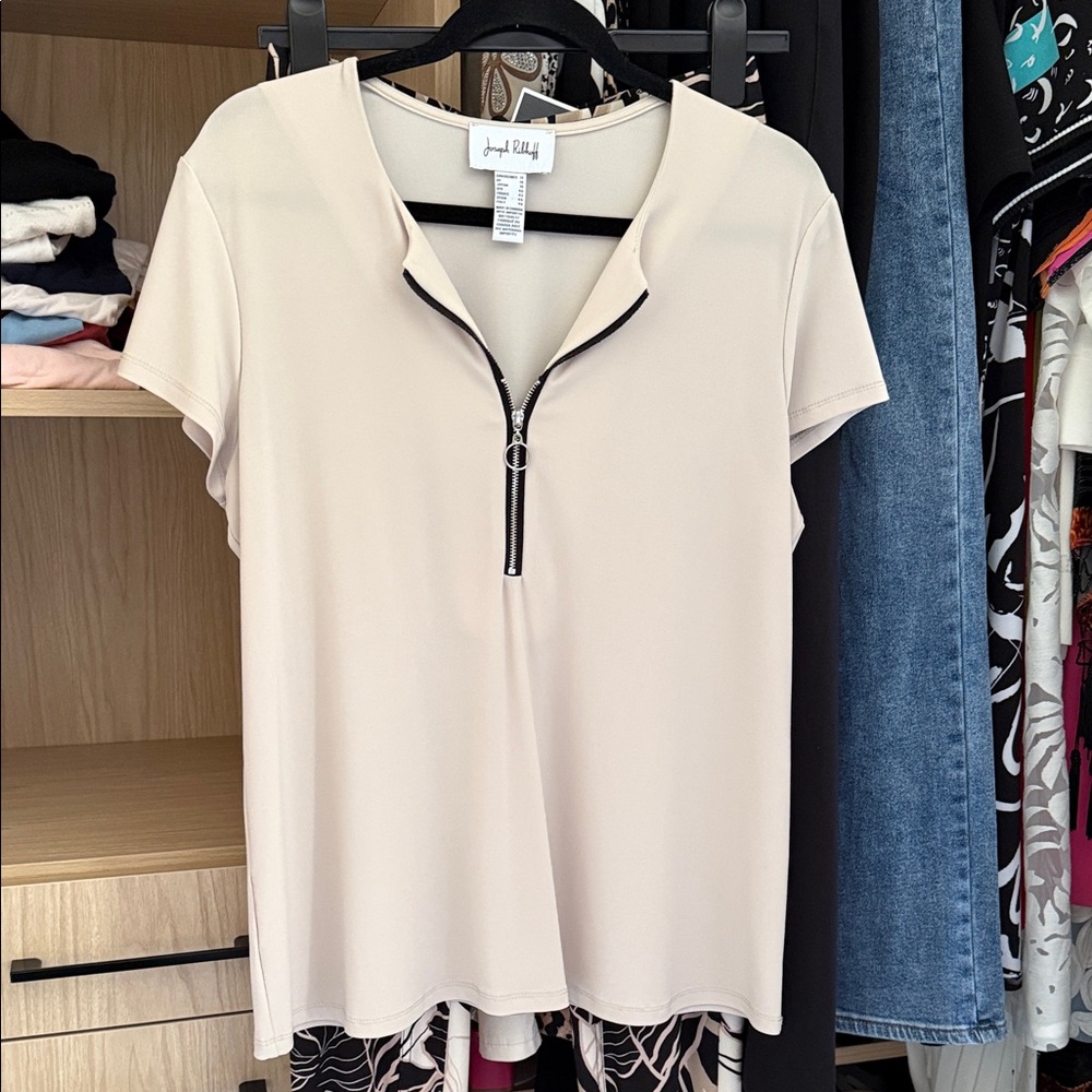 Joseph Ribkoff Cream Short Sleeve Zip Top